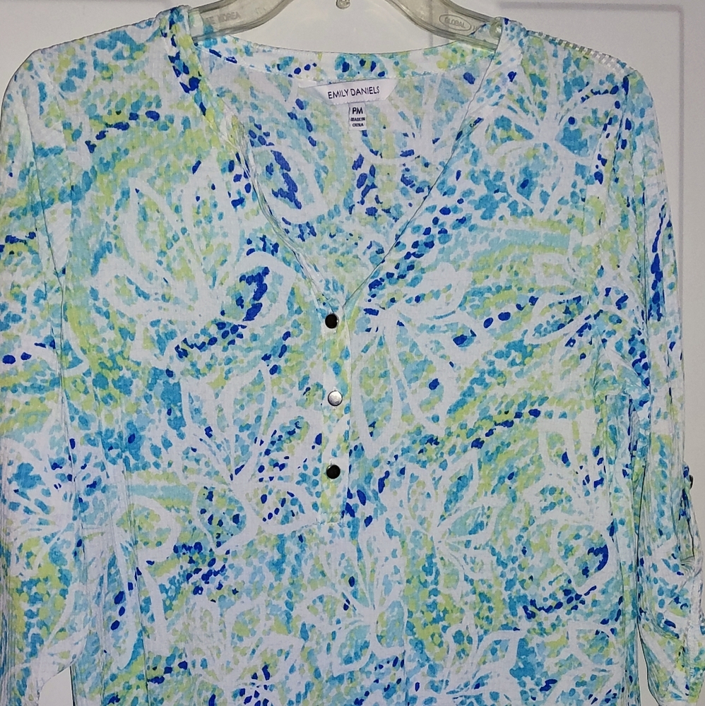 Emily Daniels Women's Blue and Green Top size PM NWOT